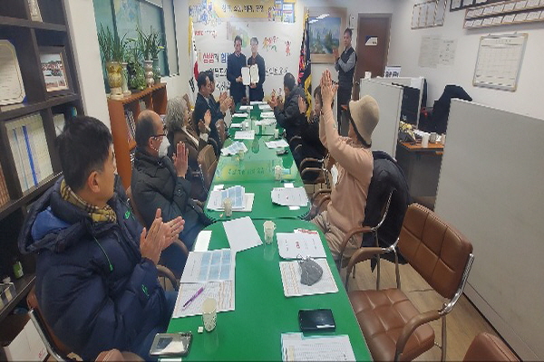 위촉장 수여 사진2_2.jpg